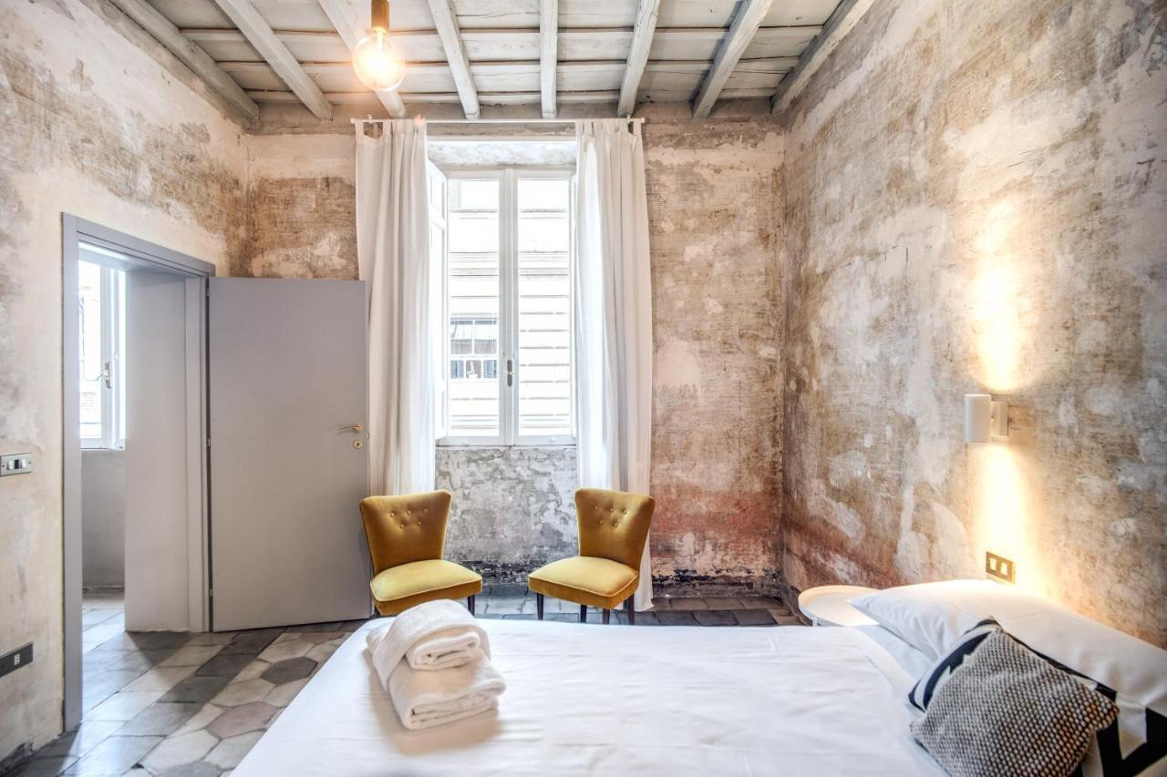רומא Stylish And Spacious Apartment Next To The Colosseum מראה חיצוני תמונה